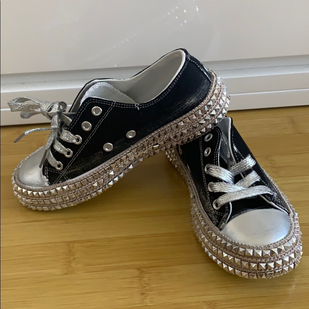 Bling sneakers